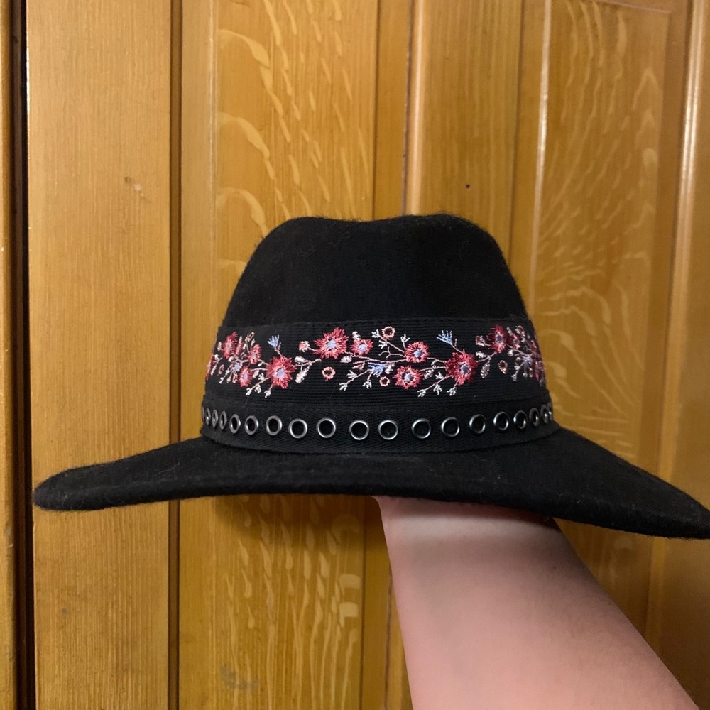 American Eagle hat